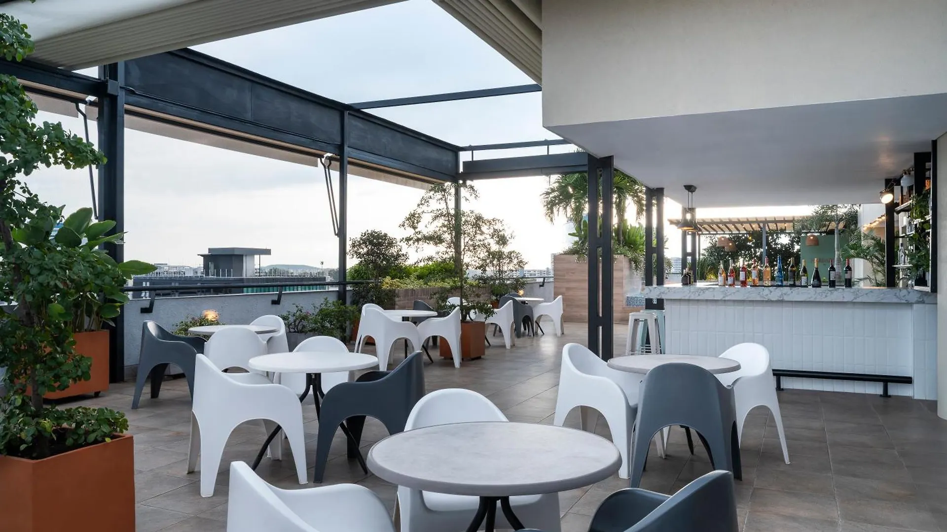Hilton Garden Inn Cali Ciudad Jardin 4*,  Colombia